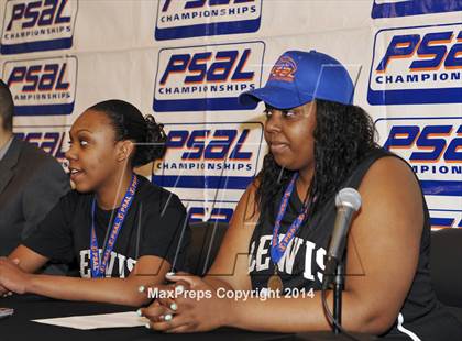 Thumbnail 2 in Francis Lewis vs South Shore  (PSAL Class AA Final) photogallery.