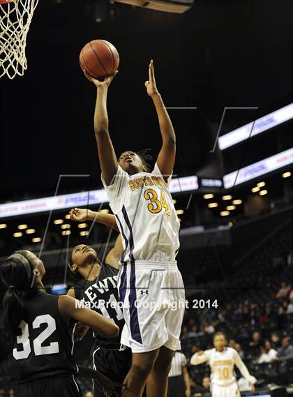 Thumbnail 3 in Francis Lewis vs South Shore  (PSAL Class AA Final) photogallery.