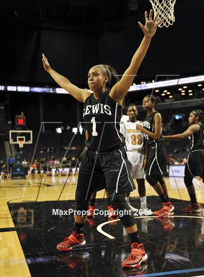Thumbnail 1 in Francis Lewis vs South Shore  (PSAL Class AA Final) photogallery.