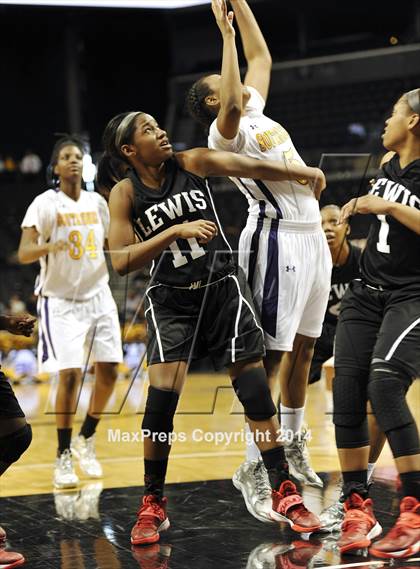 Thumbnail 3 in Francis Lewis vs South Shore  (PSAL Class AA Final) photogallery.