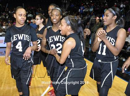 Thumbnail 3 in Francis Lewis vs South Shore  (PSAL Class AA Final) photogallery.