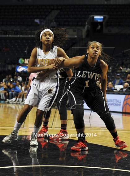 Thumbnail 1 in Francis Lewis vs South Shore  (PSAL Class AA Final) photogallery.