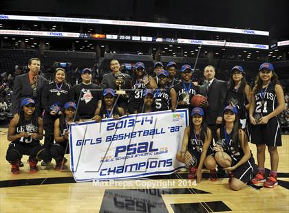 Thumbnail 2 in Francis Lewis vs South Shore  (PSAL Class AA Final) photogallery.