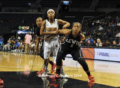 Thumbnail 2 in Francis Lewis vs South Shore  (PSAL Class AA Final) photogallery.
