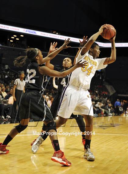 Thumbnail 2 in Francis Lewis vs South Shore  (PSAL Class AA Final) photogallery.