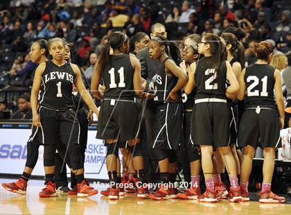 Thumbnail 2 in Francis Lewis vs South Shore  (PSAL Class AA Final) photogallery.