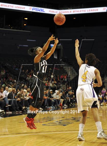 Thumbnail 1 in Francis Lewis vs South Shore  (PSAL Class AA Final) photogallery.