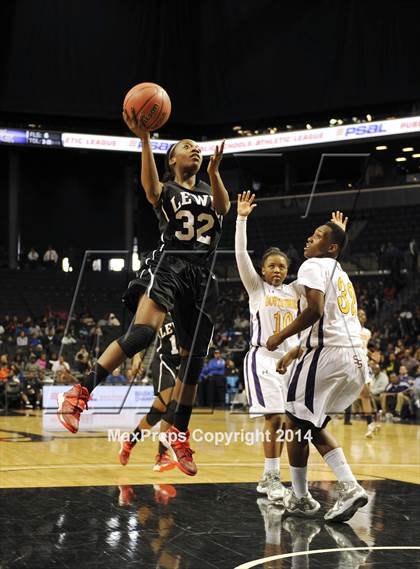 Thumbnail 3 in Francis Lewis vs South Shore  (PSAL Class AA Final) photogallery.