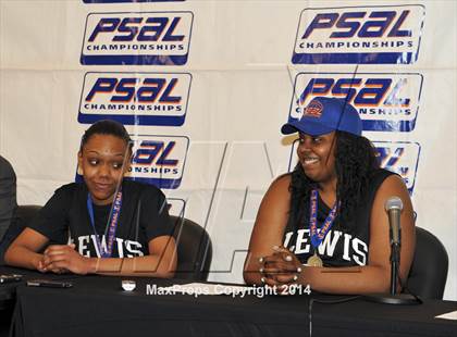 Thumbnail 3 in Francis Lewis vs South Shore  (PSAL Class AA Final) photogallery.