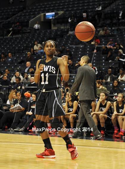Thumbnail 1 in Francis Lewis vs South Shore  (PSAL Class AA Final) photogallery.