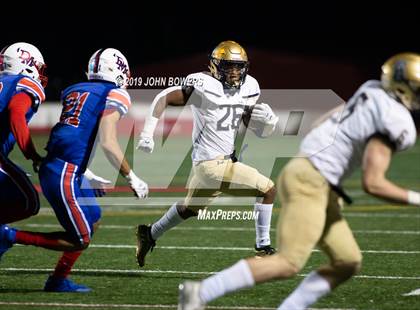 Thumbnail 2 in DeMatha vs. Our Lady of Good Counsel photogallery.