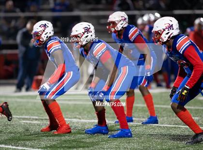 Thumbnail 2 in DeMatha vs. Our Lady of Good Counsel photogallery.