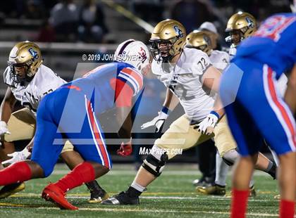 Thumbnail 2 in DeMatha vs. Our Lady of Good Counsel photogallery.
