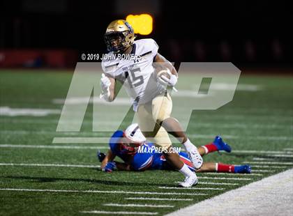 Thumbnail 1 in DeMatha vs. Our Lady of Good Counsel photogallery.
