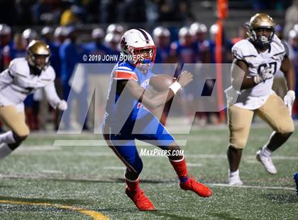 Thumbnail 2 in DeMatha vs. Our Lady of Good Counsel photogallery.