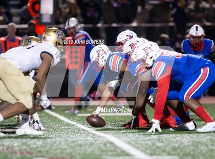Thumbnail 3 in DeMatha vs. Our Lady of Good Counsel photogallery.