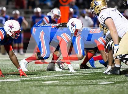 Thumbnail 3 in DeMatha vs. Our Lady of Good Counsel photogallery.