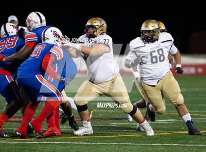 Thumbnail 1 in DeMatha vs. Our Lady of Good Counsel photogallery.