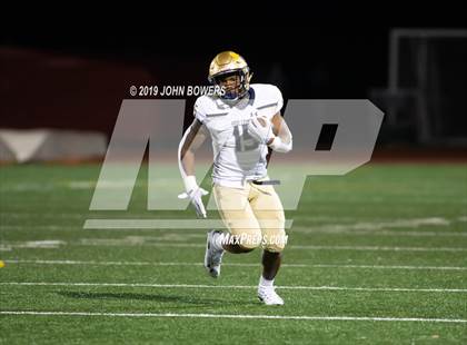 Thumbnail 3 in DeMatha vs. Our Lady of Good Counsel photogallery.