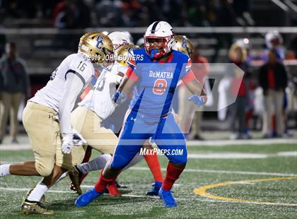 Thumbnail 1 in DeMatha vs. Our Lady of Good Counsel photogallery.