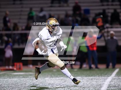 Thumbnail 3 in DeMatha vs. Our Lady of Good Counsel photogallery.