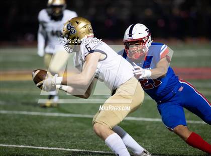 Thumbnail 2 in DeMatha vs. Our Lady of Good Counsel photogallery.