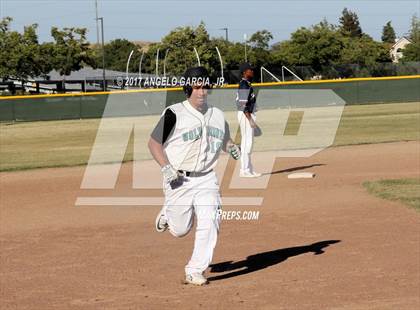Thumbnail 3 in Freedom vs Deer Valley photogallery.