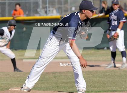 Thumbnail 1 in Freedom vs Deer Valley photogallery.