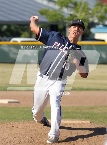 Thumbnail 2 in Freedom vs Deer Valley photogallery.