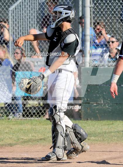 Thumbnail 2 in Freedom vs Deer Valley photogallery.
