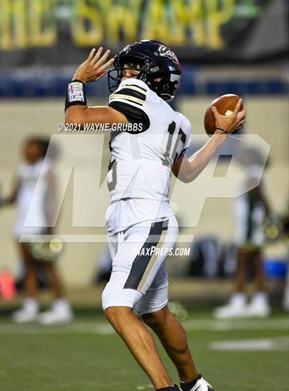 Thumbnail 1 in Leesville vs. Captain Shreve photogallery.