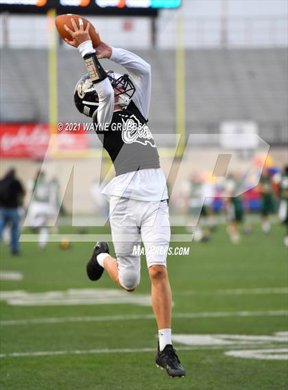 Thumbnail 2 in Leesville vs. Captain Shreve photogallery.