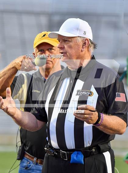 Thumbnail 2 in Leesville vs. Captain Shreve photogallery.