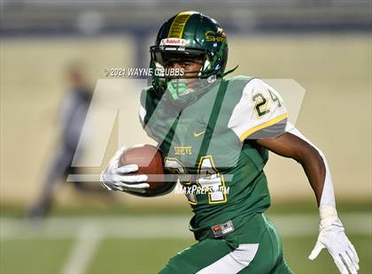 Thumbnail 2 in Leesville vs. Captain Shreve photogallery.