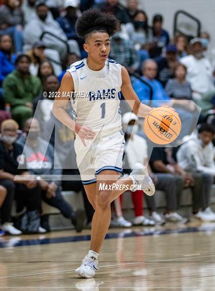 Thumbnail 2 in Cleveland vs. Panther Creek (NCHSAA 4A East Regional Final) photogallery.