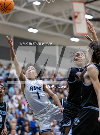 Thumbnail 3 in Cleveland vs. Panther Creek (NCHSAA 4A East Regional Final) photogallery.