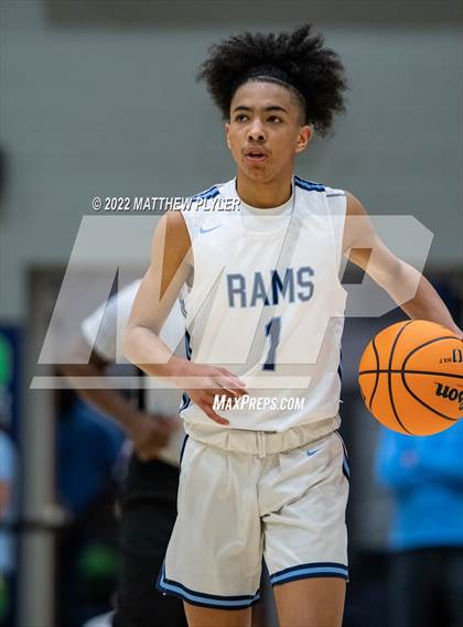 Thumbnail 2 in Cleveland vs. Panther Creek (NCHSAA 4A East Regional Final) photogallery.