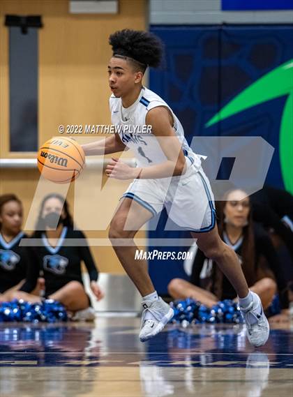 Thumbnail 1 in Cleveland vs. Panther Creek (NCHSAA 4A East Regional Final) photogallery.