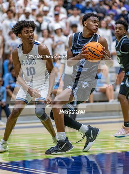 Thumbnail 2 in Cleveland vs. Panther Creek (NCHSAA 4A East Regional Final) photogallery.