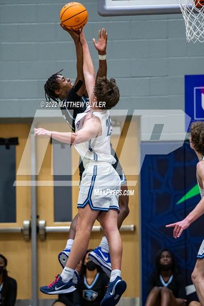 Thumbnail 3 in Cleveland vs. Panther Creek (NCHSAA 4A East Regional Final) photogallery.