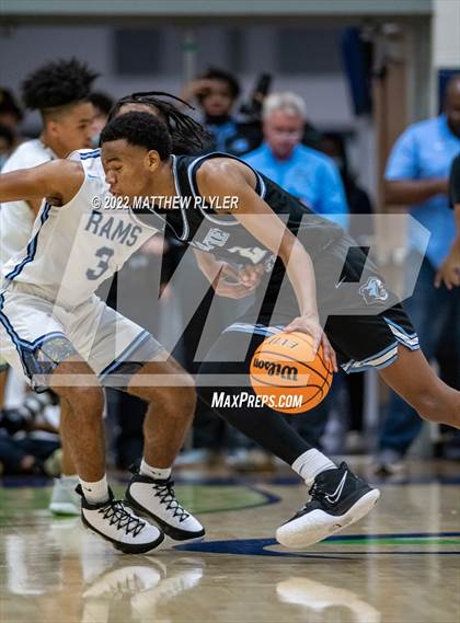 Thumbnail 1 in Cleveland vs. Panther Creek (NCHSAA 4A East Regional Final) photogallery.
