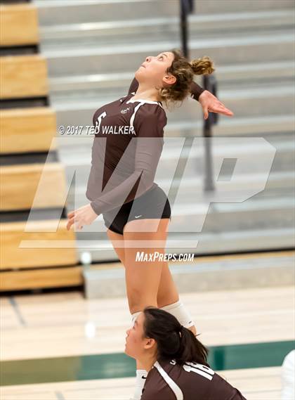Thumbnail 1 in Saint Francis vs. St. Ignatius (CIF CCS Open Div. Semifinal) photogallery.