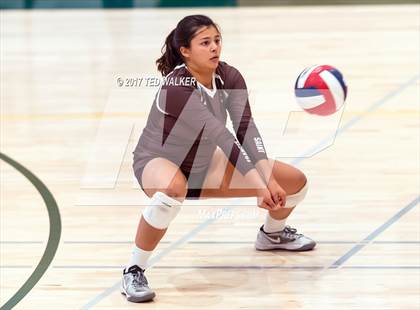 Thumbnail 2 in Saint Francis vs. St. Ignatius (CIF CCS Open Div. Semifinal) photogallery.