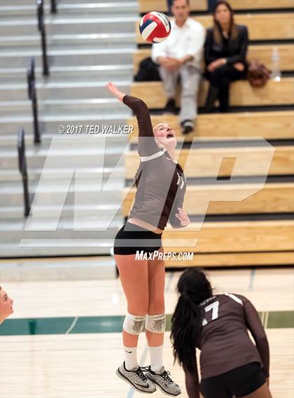 Thumbnail 2 in Saint Francis vs. St. Ignatius (CIF CCS Open Div. Semifinal) photogallery.