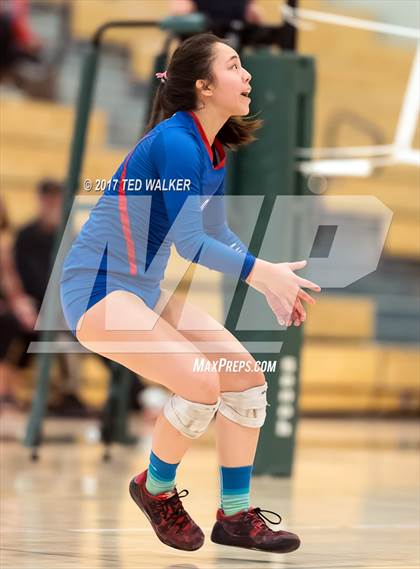 Thumbnail 1 in Saint Francis vs. St. Ignatius (CIF CCS Open Div. Semifinal) photogallery.