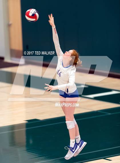 Thumbnail 3 in Saint Francis vs. St. Ignatius (CIF CCS Open Div. Semifinal) photogallery.