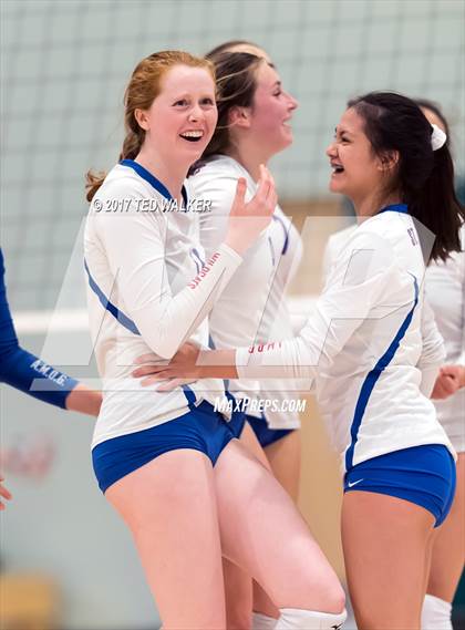 Thumbnail 1 in Saint Francis vs. St. Ignatius (CIF CCS Open Div. Semifinal) photogallery.