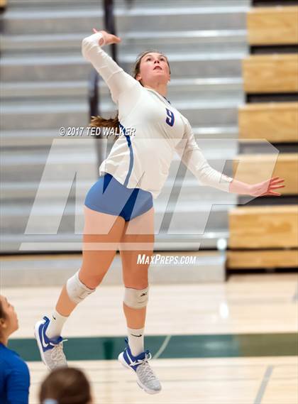 Thumbnail 1 in Saint Francis vs. St. Ignatius (CIF CCS Open Div. Semifinal) photogallery.