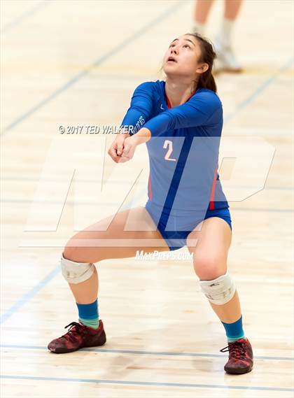 Thumbnail 2 in Saint Francis vs. St. Ignatius (CIF CCS Open Div. Semifinal) photogallery.