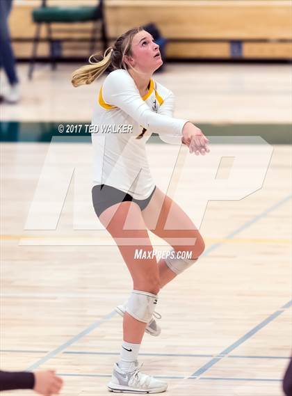 Thumbnail 1 in Saint Francis vs. St. Ignatius (CIF CCS Open Div. Semifinal) photogallery.